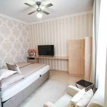 Crystal Apartment Morahalom